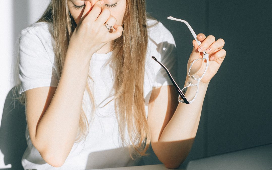 Natural Remedies for Eye Strain: Simple Ways to Rest Tired, Screen-Weary Eyes